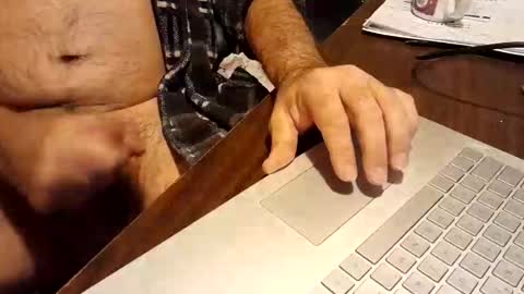 watchmecum online show from November 23, 4:05 pm