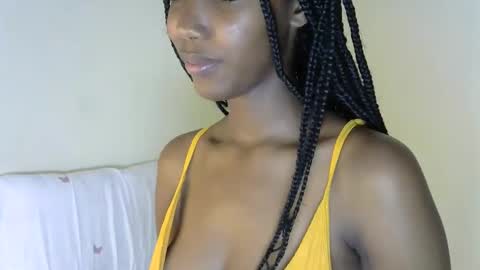 snowfox254 online show from October 4, 7:11 pm