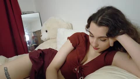 Snapshot of so_icy_ivy chatting on February 25, 11:26 pm Babygirl Ivy online show from February 25, 11:26 pm