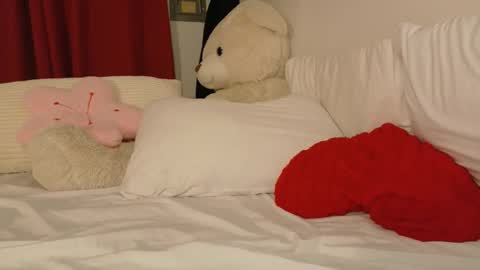 Snapshot of so_icy_ivy chatting on October 6, 1:12 am Babygirl Ivy online show from October 6, 1:12 am