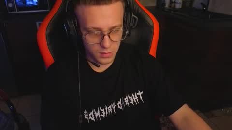 kluvr4 online show from February 25, 2:37 am