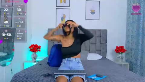 SOFFI AND CHISTOPHER online show from August 3, 12:11 pm