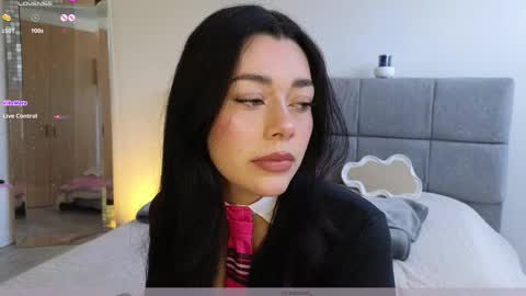 IG Soffimoon   I THANK YOU FOR LEAVING YOUR FOLLOW online show from February 26, 7:50 pm