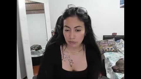 Evainked online show from December 26, 12:03 am