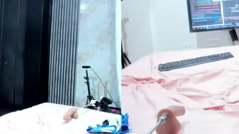 sofi_boll25 online show from July 20, 3:42 am