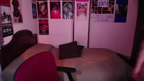 Sofi online show from March 8, 3:43 am