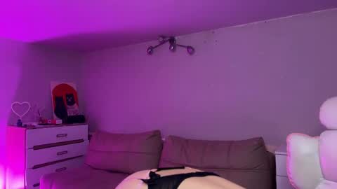 Sofia online show from February 9, 3:43 am