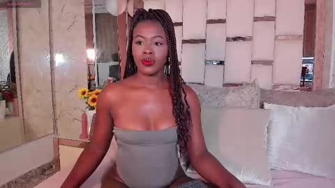 Sofia Samuels online show from January 18, 12:58 pm