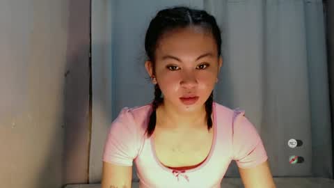 sofia_sweetheart18 online show from June 26, 7:03 am