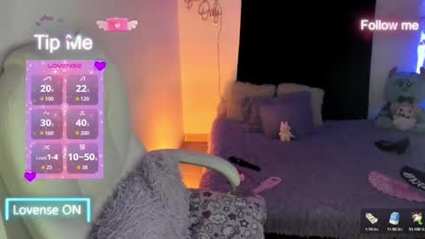 Sofia Thomson online show from September 11, 9:54 am