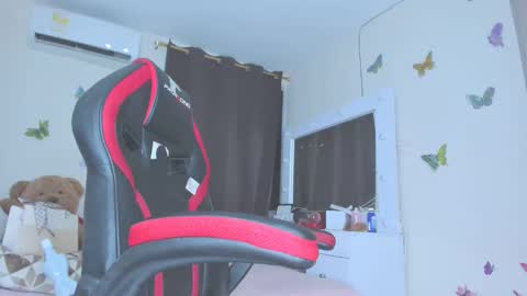 sofiacastillo01 online show from October 23, 9:26 pm