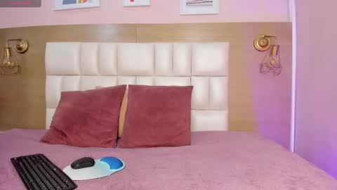 Snapshot of sofiagomez_1 chatting on October 2, 7:56 pm SOFI online show from October 2, 7:56 pm