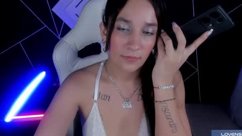 sofia online show from December 3, 5:59 am