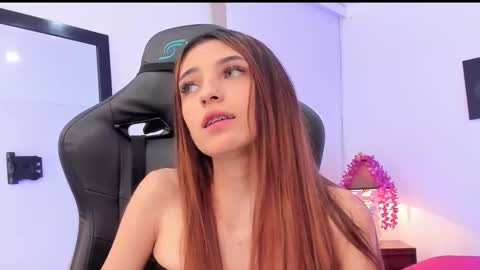 Sofia  Help me reach 5K followers  online show from September 23, 8:15 pm