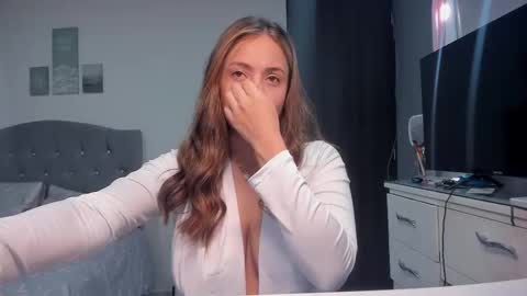 Sofi online show from December 20, 8:38 pm