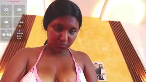 sofiia_gutierrez online show from April 30, 2:33 pm