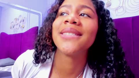 Snapshot of sofiifox chatting on February 18, 5:42 pm sofiifox online show from February 18, 5:42 pm