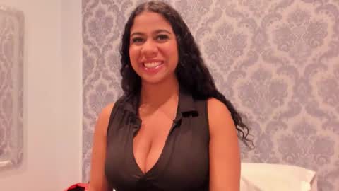 sofiifox online show from November 30, 3:57 am