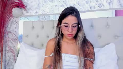 Sofi Malkova online show from February 2, 4:36 pm