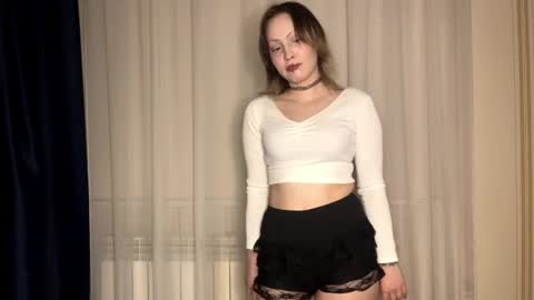 Eva online show from May 1, 7:52 pm
