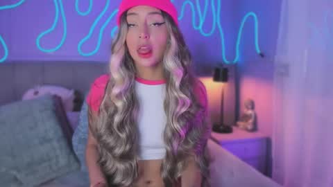 Sofi online show from November 18, 12:30 pm