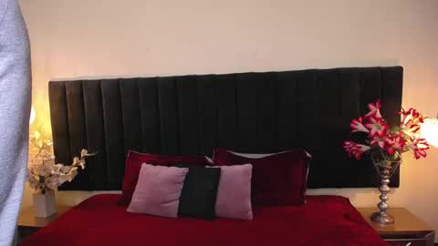 Cam and Amy online show from November 6, 8:12 pm