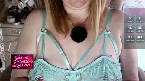Hi Im Sofia             online show from July 16, 1:47 pm