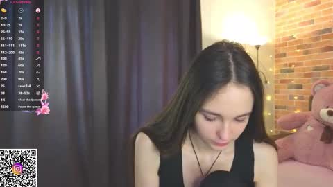 Elly online show from November 17, 7:22 am