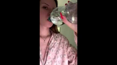 softlygirl online show from January 18, 3:10 pm