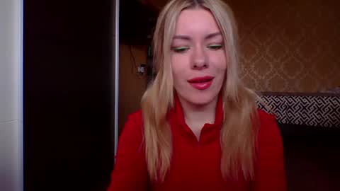 softy_aura online show from April 28, 8:18 am