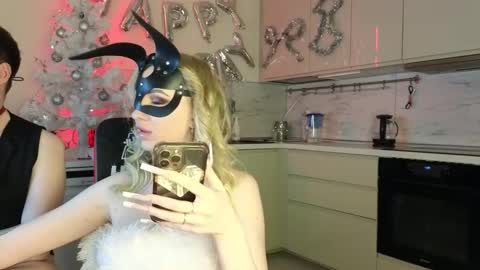 SOFYandMIKE online show from January 6, 7:29 pm