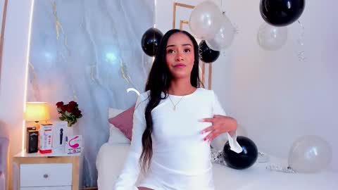 Snapshot of sofynovoa chatting on September 24, 5:47 am   online show from September 24, 5:47 am