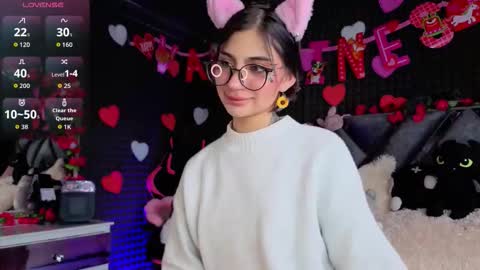 Sol  online show from February 18, 8:08 pm