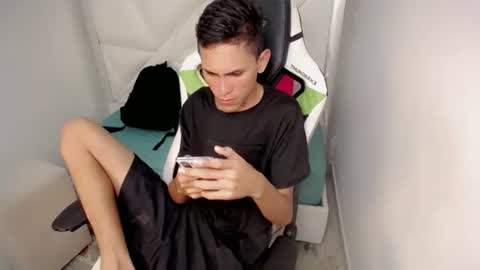 ESTEBAN online show from June 17, 5:01 am
