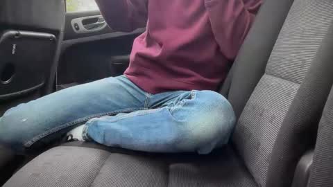 Sondages online show from December 18, 12:22 pm