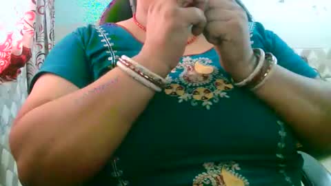 soni88888 online show from April 17, 4:04 am