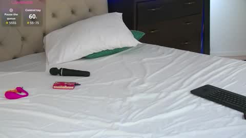 Sonia Kate online show from November 27, 12:40 am