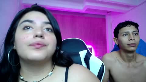 sonic_jess07 online show from April 8, 9:01 am