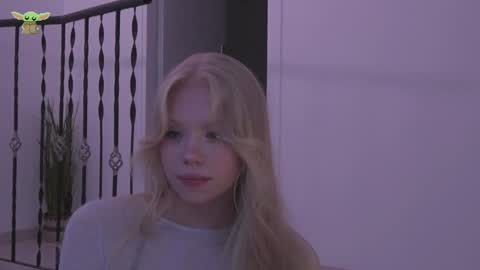 Snapshot of sonyaplush chatting on December 22, 7:31 pm Sonya  Instagram   Twitter sonyaplushgirl  OnlyFans sonyaplush online show from December 22, 7:31 pm