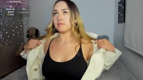 Sofi online show from November 29, 1:35 am