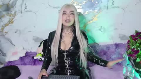 sophia online show from February 25, 4:16 am