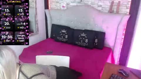 sophia_hott01 online show from December 19, 12:11 pm