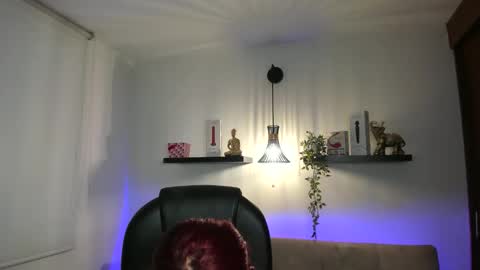 sophia_miller4 online show from February 25, 3:21 am