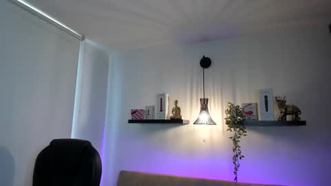 sophia_miller4 online show from March 17, 8:25 pm