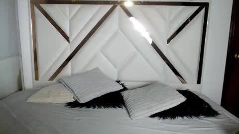 SophiaLee online show from February 18, 12:43 am