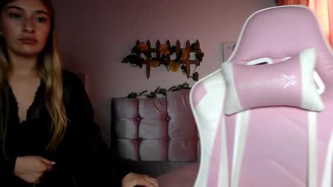 SophiaLee online show from March 24, 10:38 pm