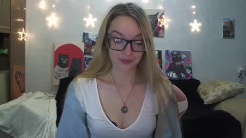 SophiaSonata online show from September 25, 9:44 pm