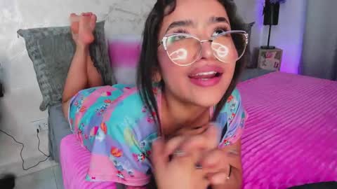   online show from February 12, 8:23 pm