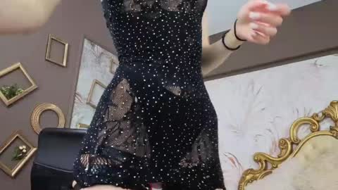 Sophie online show from May 23, 5:58 am