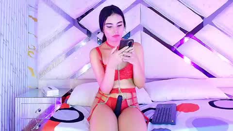 Sophie  online show from May 3, 4:40 am